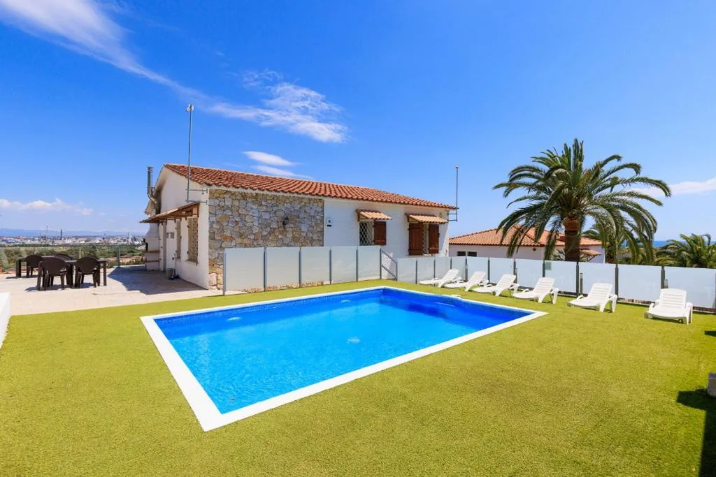Villa avec piscine privée — PANORAMIC VILLA - Only Families