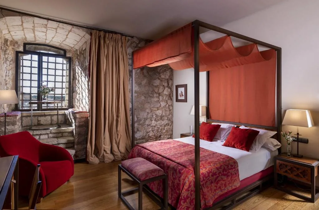 高级双人间 — Parador de Alarcón