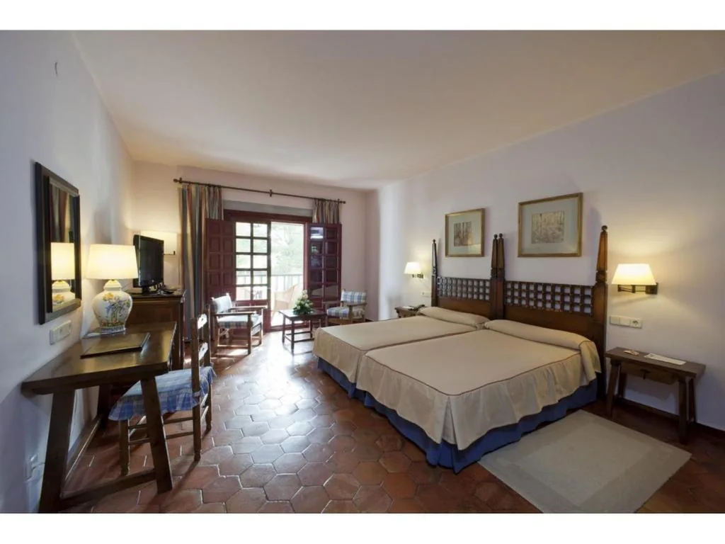 Superior Double Room — Parador de Albacete