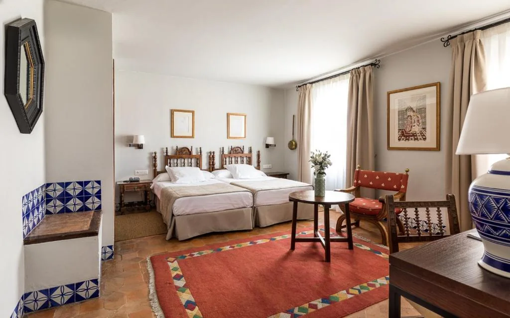 ダブルルーム（シングルベッド2台またはダブルベッド1台） — Parador de Arcos de la Frontera