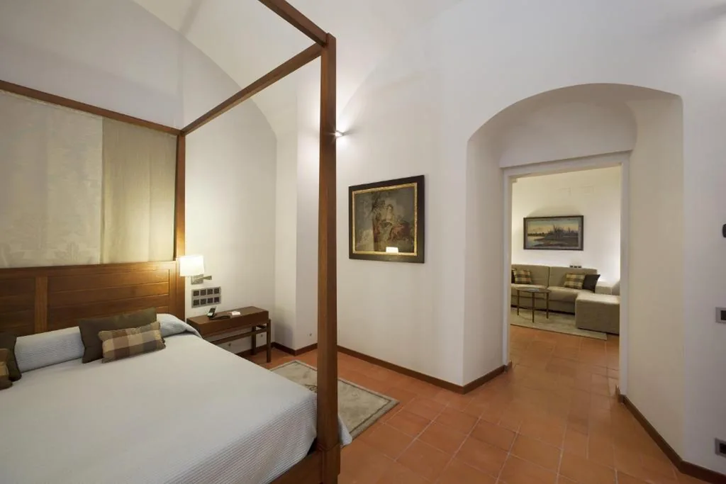 Chambre Double Supérieure — Parador de Caceres