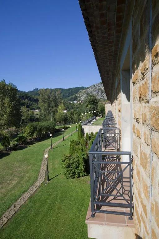Standard-Doppelzimmer — Parador de Cangas de Onís