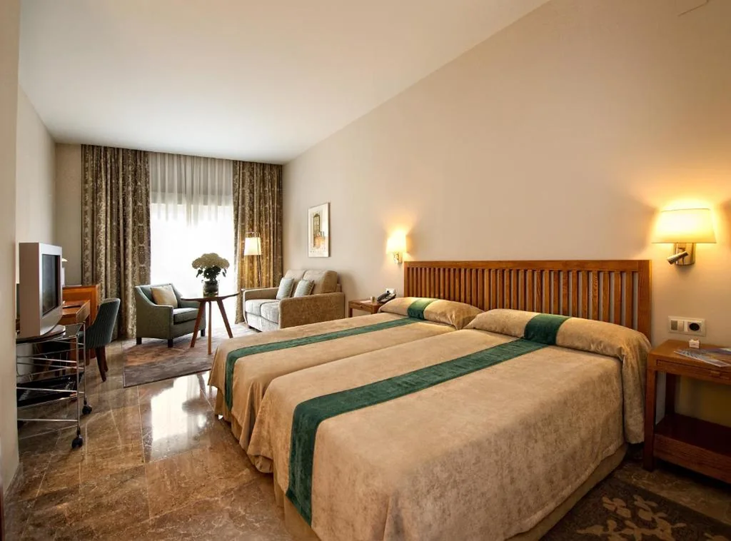 Camera doppia standard (3 adulti) — Parador de Cordoba