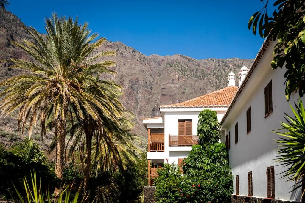 标准双人间（2位成人＋1名儿童） — Parador de El Hierro