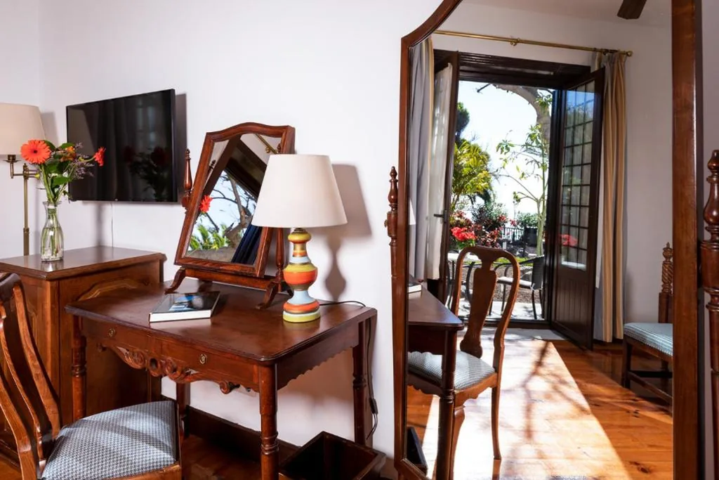 Habitación Doble Estándar (2 adultos + 1 niño) — Parador de La Gomera