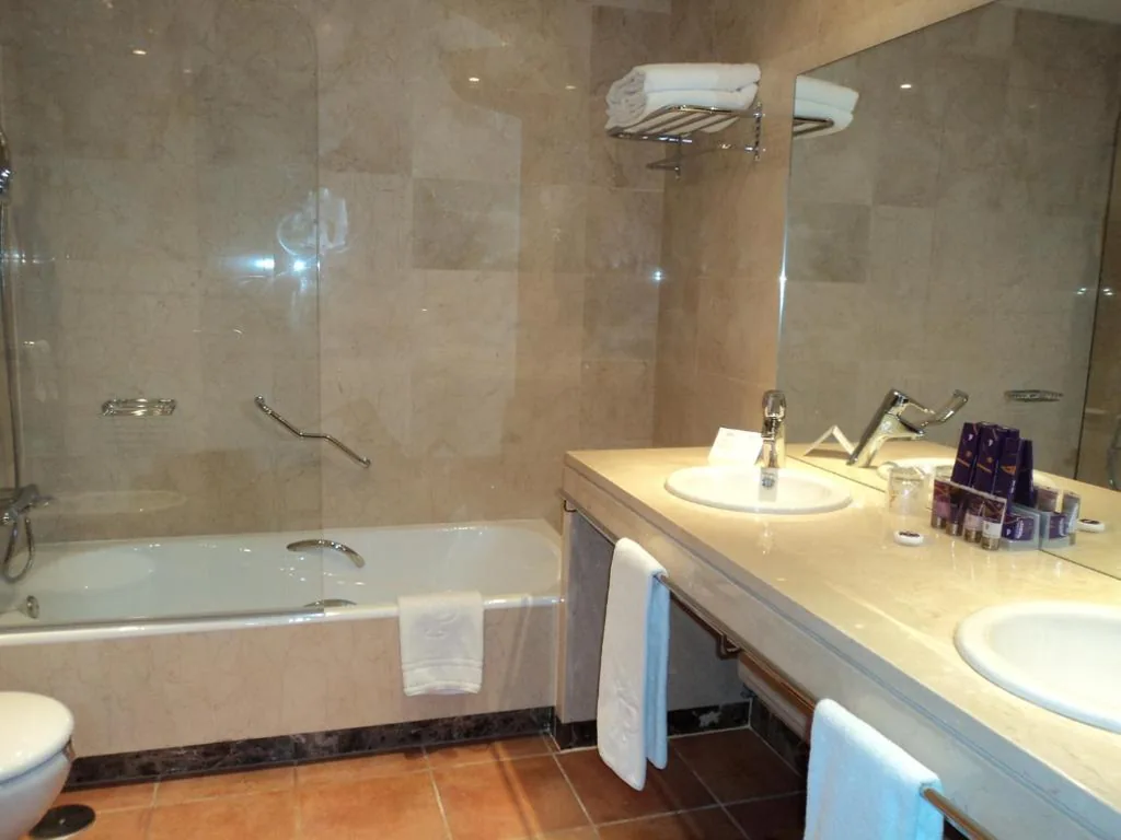 Standard Double Room - 2 beds — Parador de Lorca
