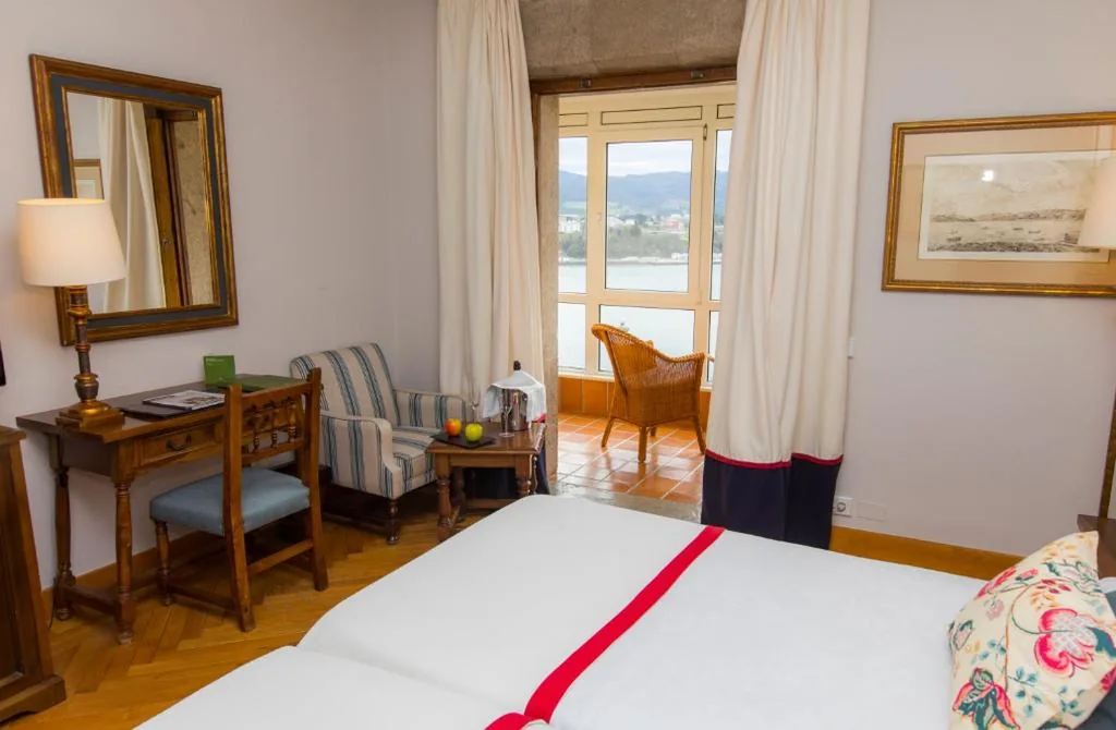 Habitación Doble Superior — Parador de Ribadeo