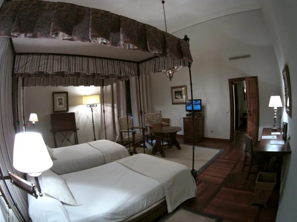 Camera doppia Superior — Parador de Santiago - Hostal Reis Catolicos