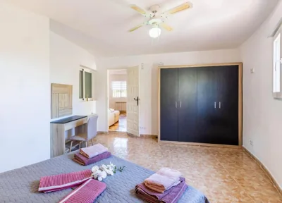 Paraíso Familiar en Marisol Park Bungalow con Piscina, Tenis y Parking — 写真 3