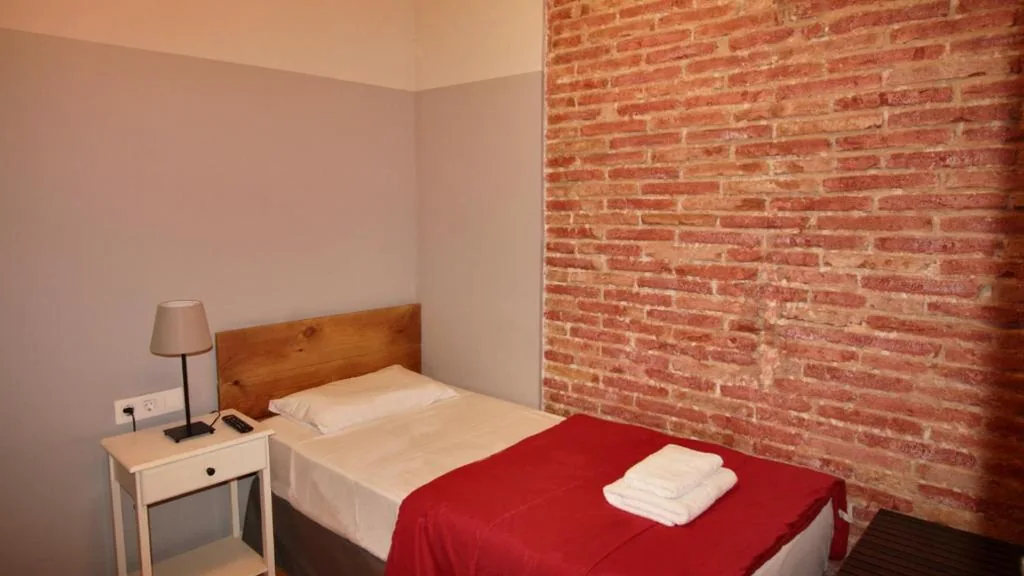 Einzelzimmer mit Gemeinschaftsbad — Paraiso Hostel