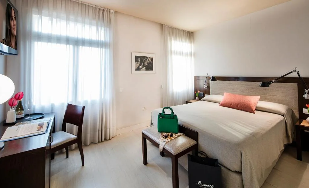 Deluxe-Doppelzimmer zur Außenseite — Park Hotel