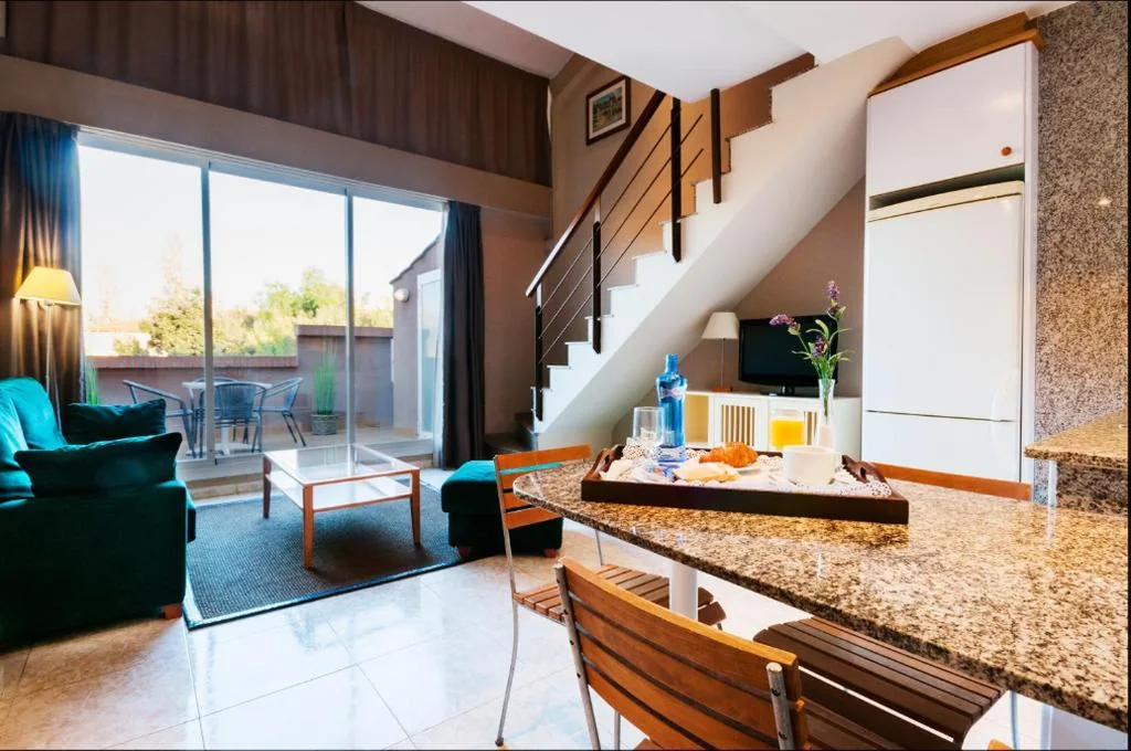 Apartamento Duplex (3 adultos) — PARK SEDO Aparthotel