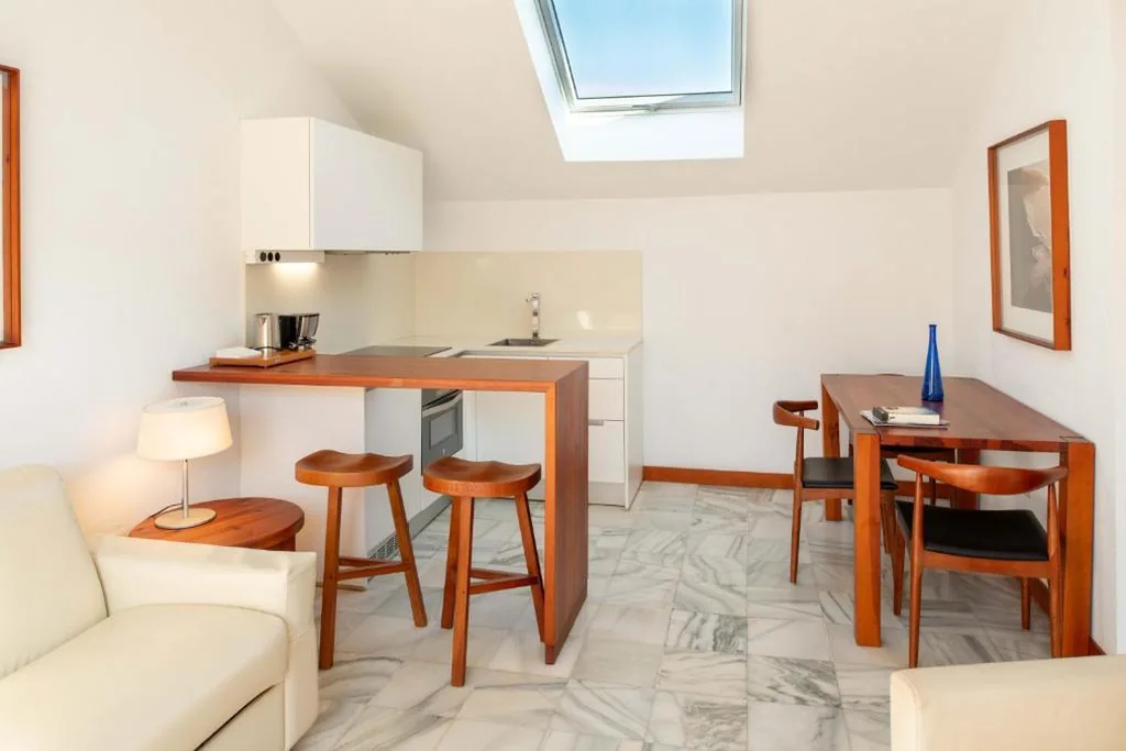 Superior-Apartment mit 1 Schlafzimmer und Hotelblick — Parque Santiago III Official