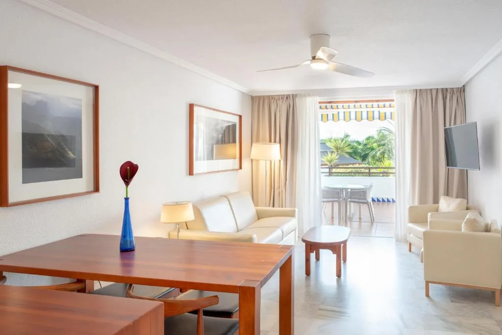Superior-Apartment mit 2 Schlafzimmern und Gartenblick — Parque Santiago III Official