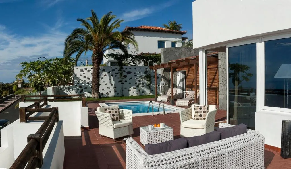 Villa avec piscine privée — Parque Villa Mirador