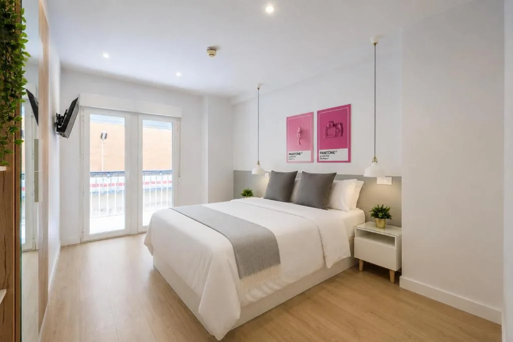 Deluxe Double Room with Balcony — Password to Madrid Moncloa