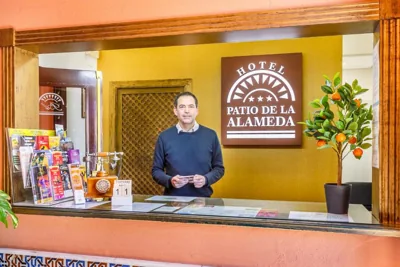 Patio de La Alameda — 写真 6