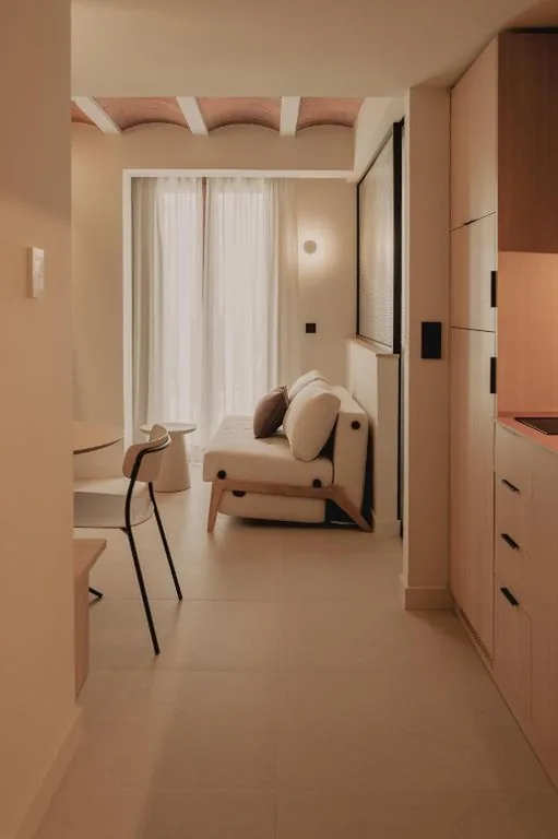 Premier One-Bedroom Apartment — Pau Suites