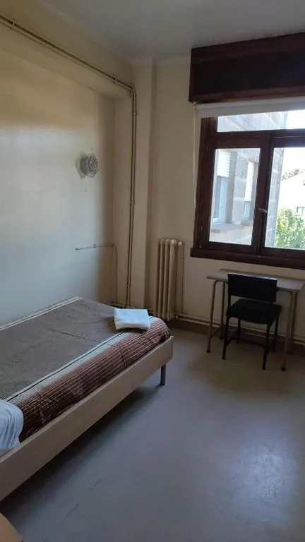 Habitación Individual con baño compartido — Pazo Pias P