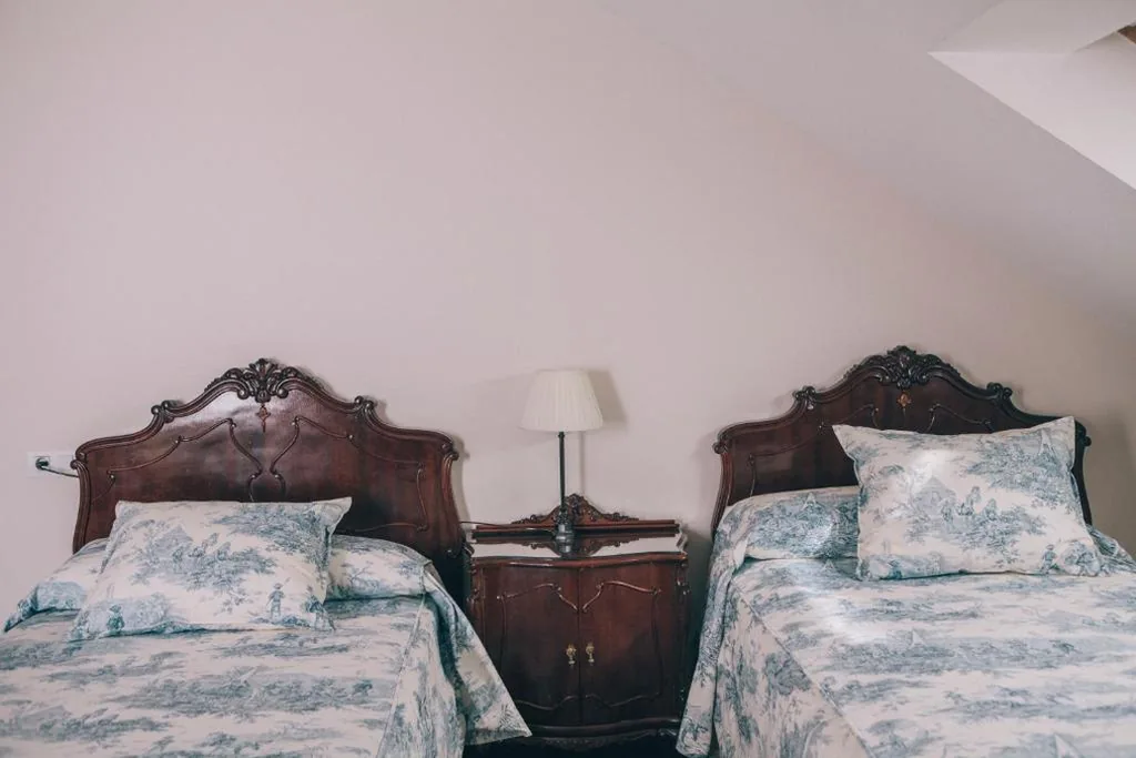 Tweepersoonskamer met 2 bedden — Pazo Santa Teresa