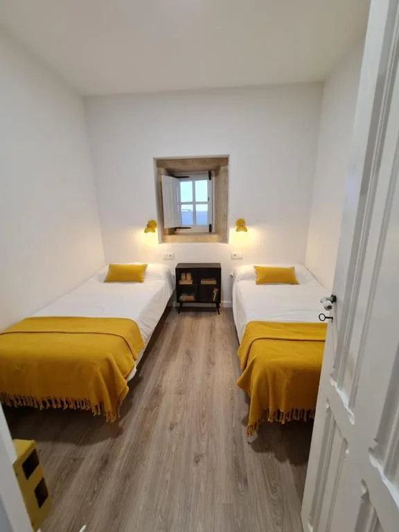 Habitación Doble con baño privado externo - 2 camas — Pensión A Xanela