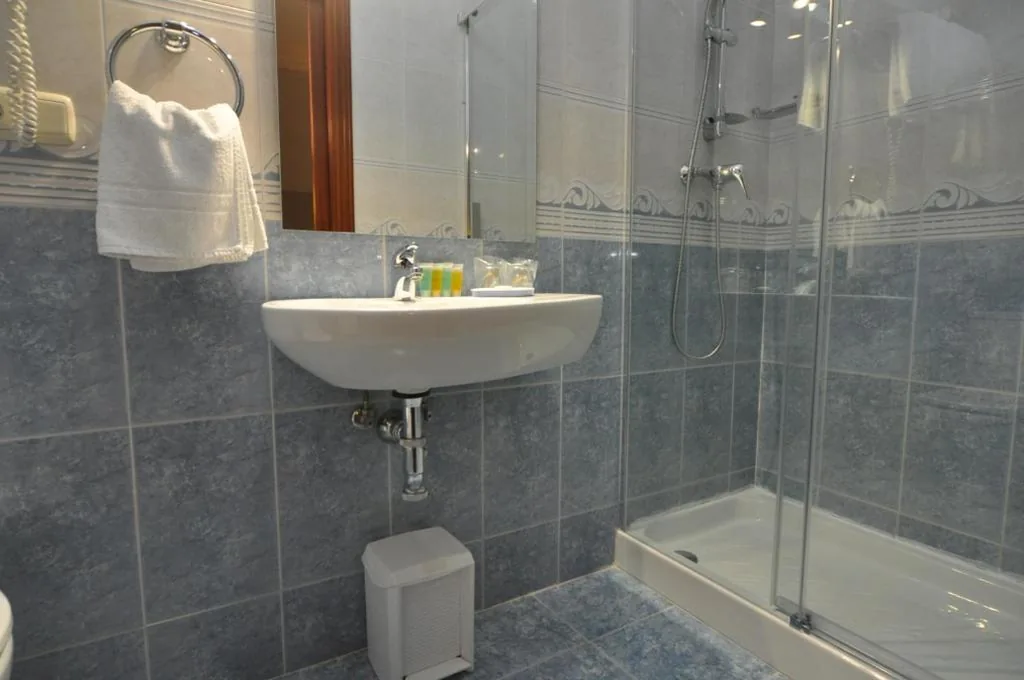 Quarto Duplo Interior - 1 ou 2 camas — Pension Alameda