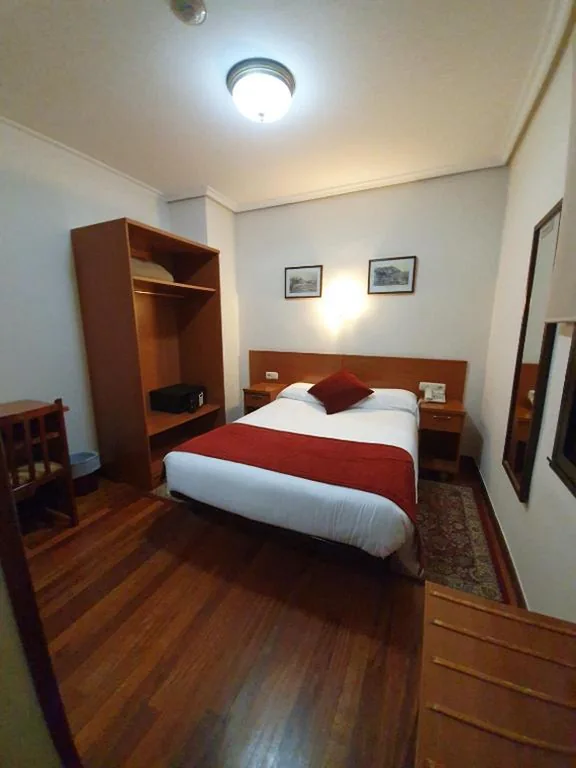 Quarto Individual Interior — Pension Alameda