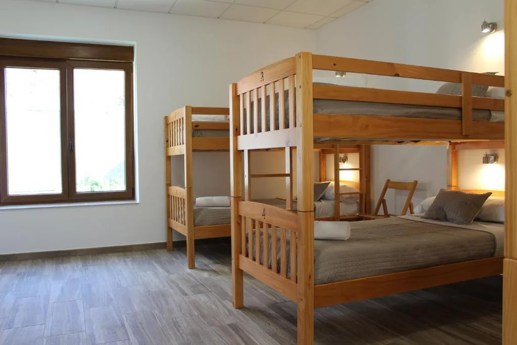 Bunk in Mixed Shared Room — Pensión Albergue O Pedregal
