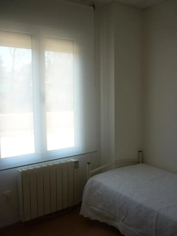 Single Room with Bathroom — Pensión-Albergue Puente Ribeira