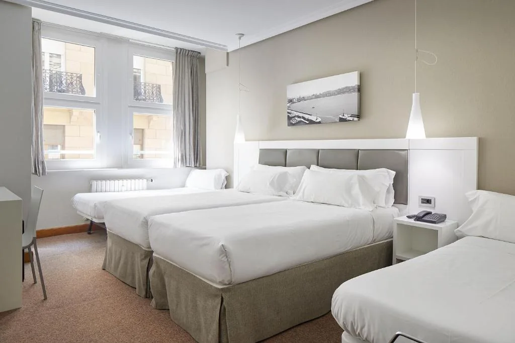 Habitación Familiar — Pensión Alemana