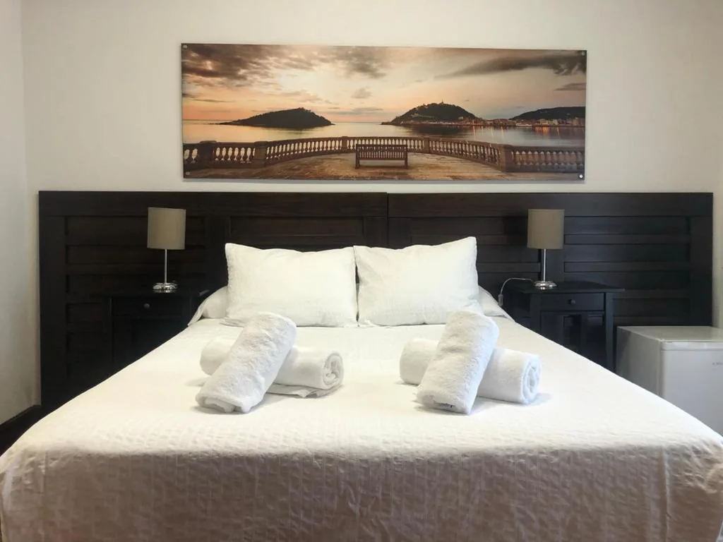 Quarto Duplo com varanda — Pensión Amara