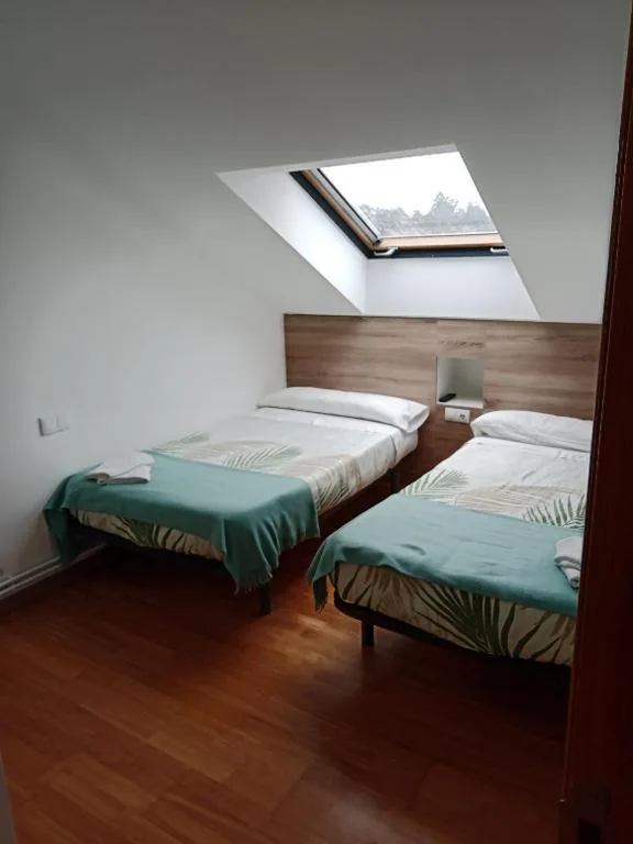 Habitación Doble con baño privado — Pension Ameneiral