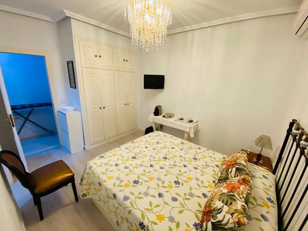 Chambre double - 1 ou 2 lits — Pensión Antonio Guesthouse