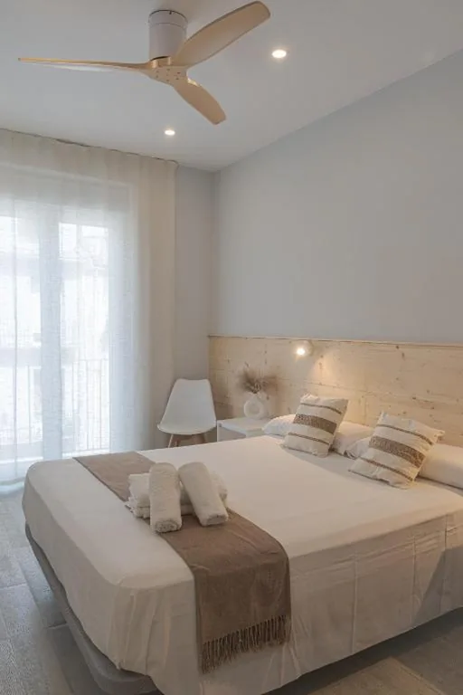 Habitación Doble con baño privado externo — Pension Aristizabal