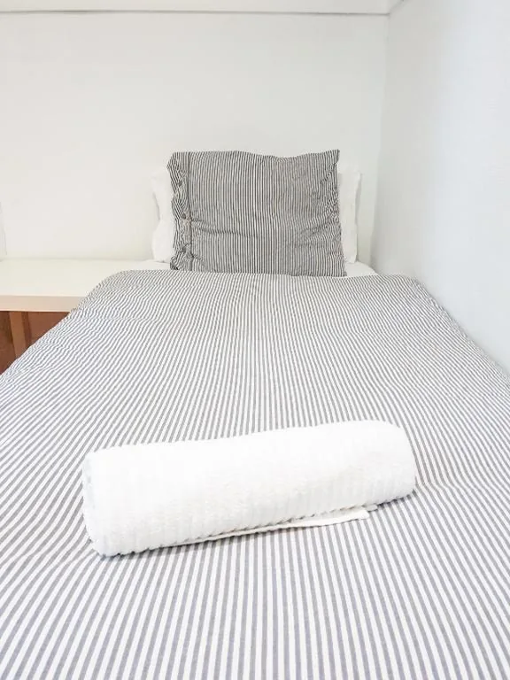 Habitación Individual con baño compartido — Pension Aussie Guesthouse - Self Check-in
