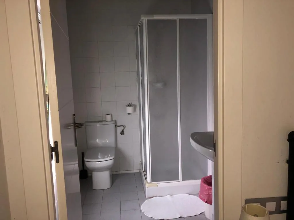 Habitación Doble con baño privado — Pensión Basagoiti