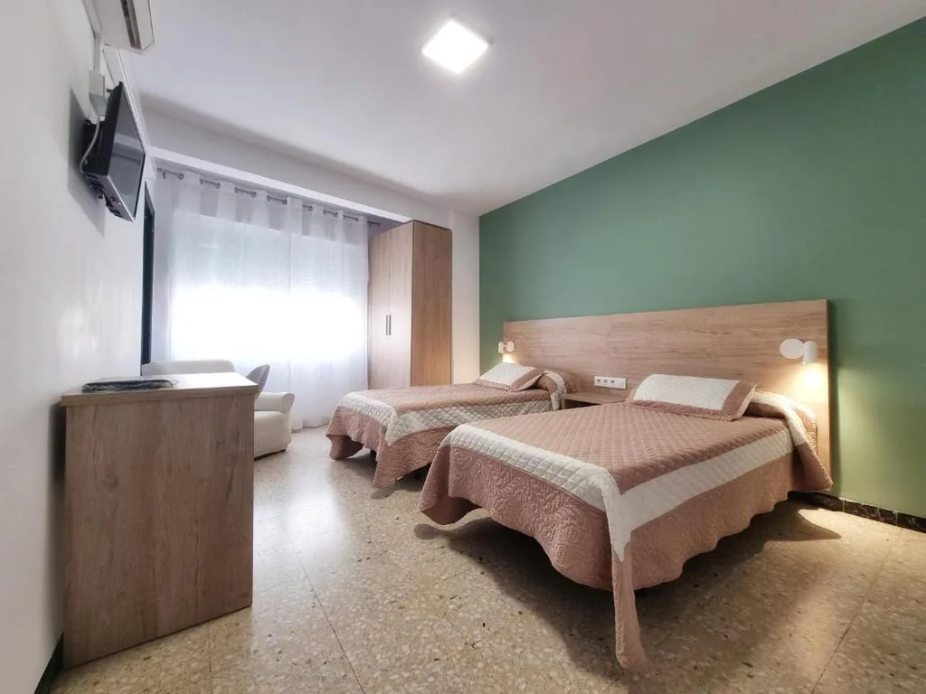 Habitación Doble - 1 o 2 camas — Pensión Belmonte II