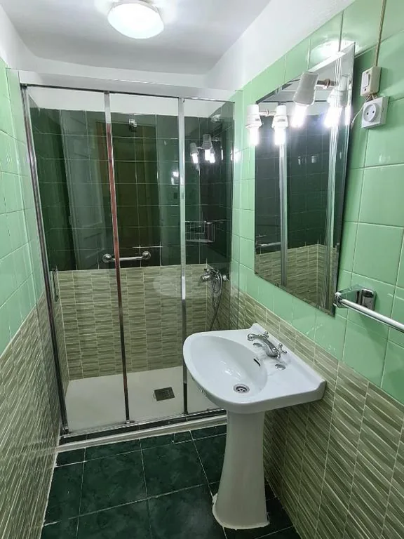 Habitación Individual con baño compartido — Pensión Berti Madrid