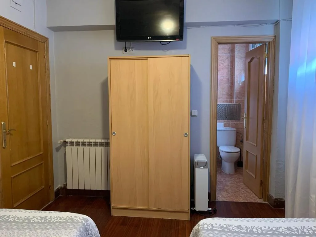 Habitación Doble - 1 o 2 camas — Pensión Bowling