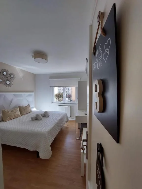 Chambre double avec salle de bains privative — Pensión Cabezas