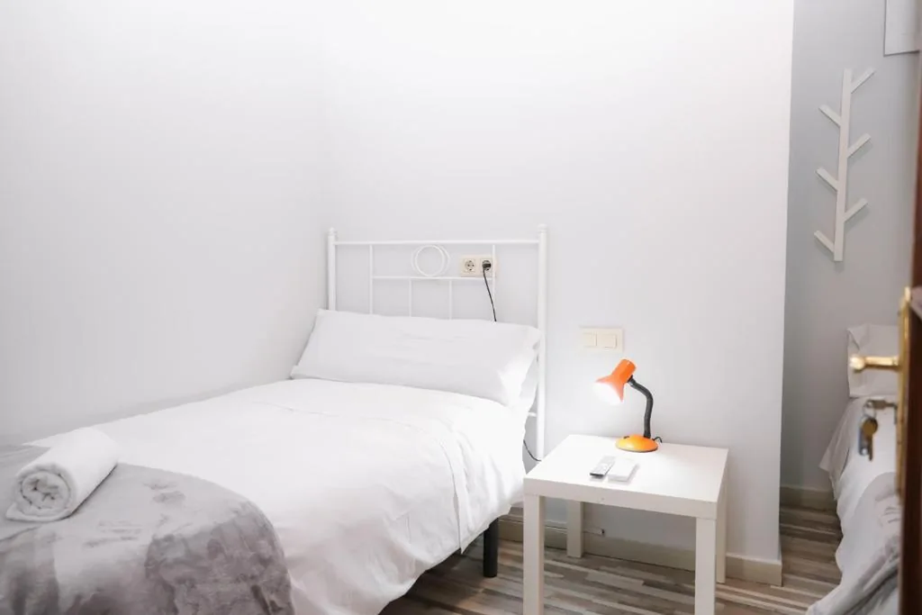 Habitación Doble Económica — Pensión Caldas