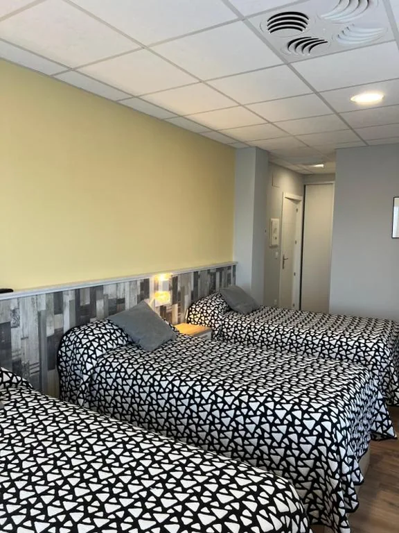 Dreibettzimmer — Pensión Casa Costoya