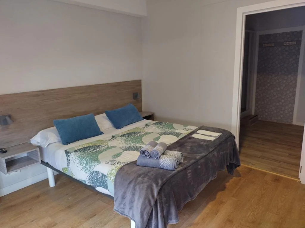 Camera doppia con bagno privato — Pensión Casa Douro