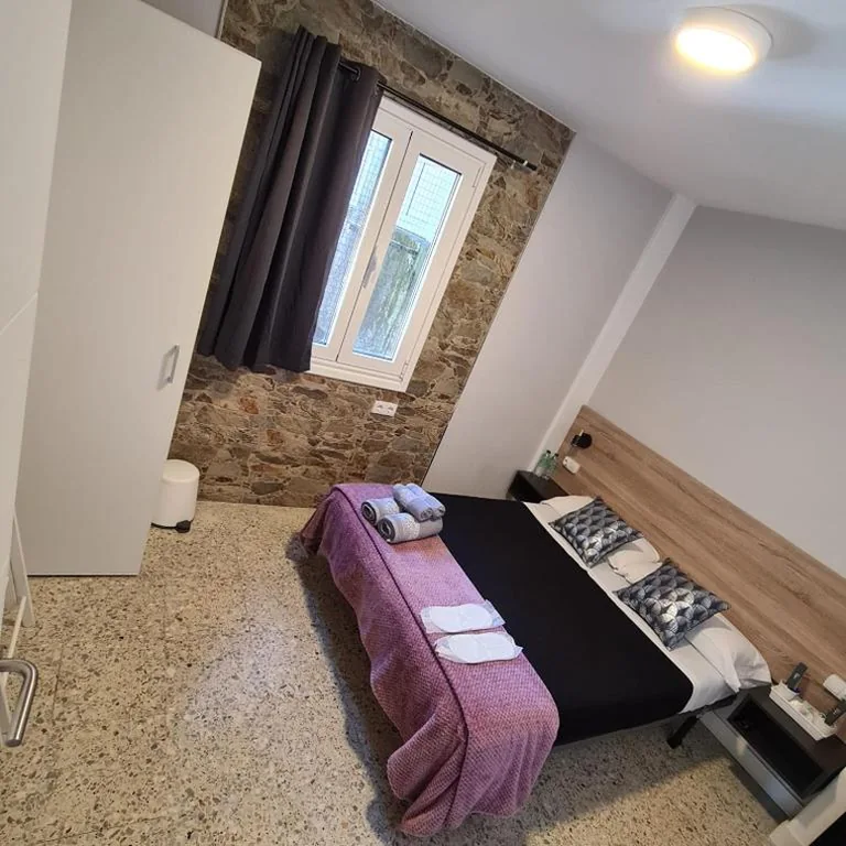 Camera singola con bagno in comune — Pensión Casa Douro