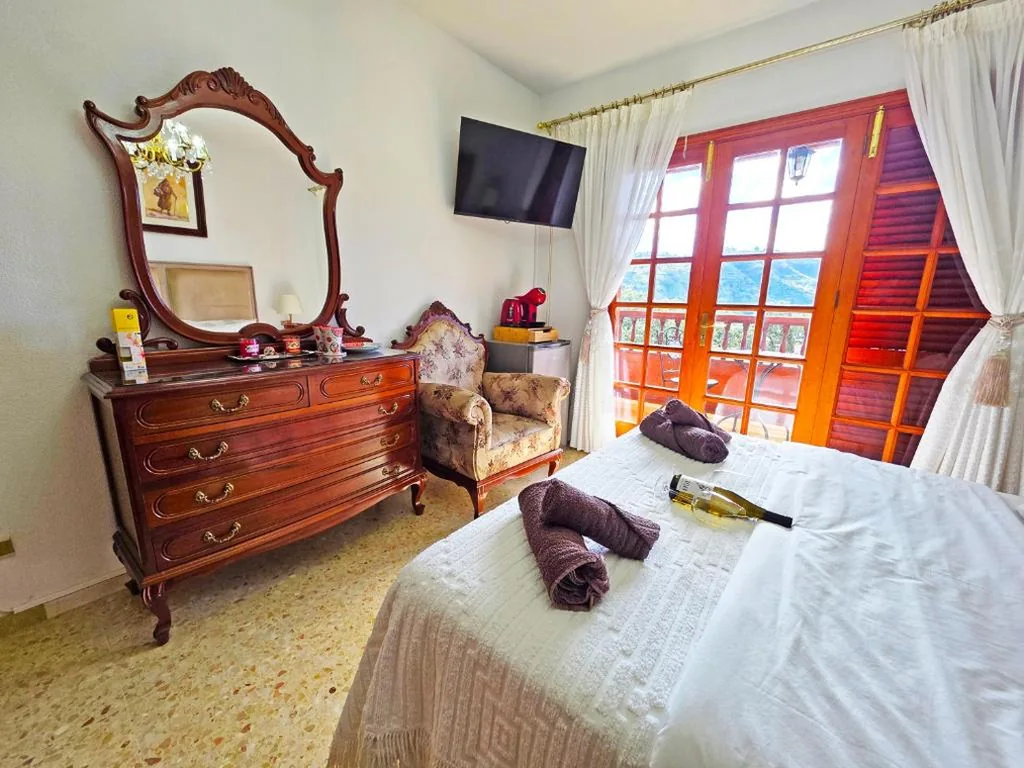 带私人浴室的双人间 — Pension Casa Esperanza
