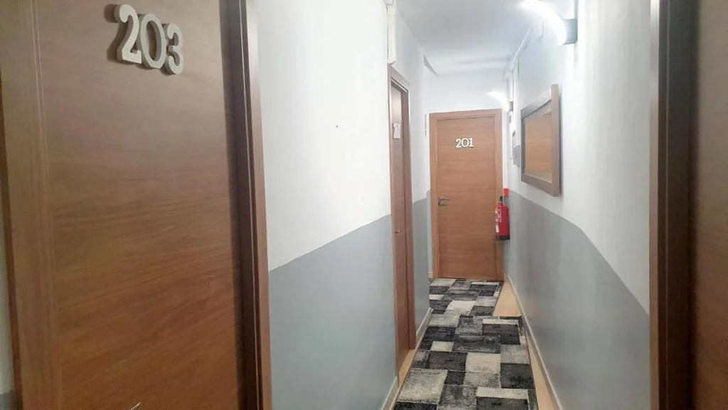 Camera doppia con bagno privato — Pensión Casa Mika