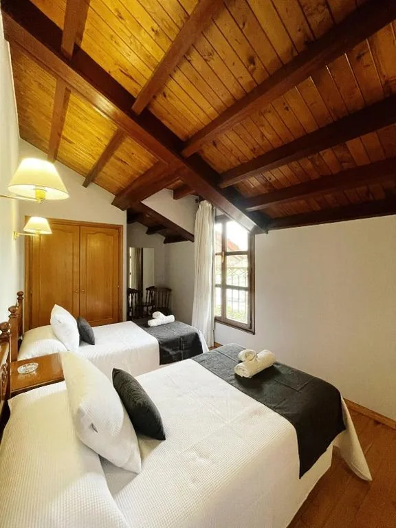 Tweepersoonskamer - 2 bedden — Pensión Casa Morán