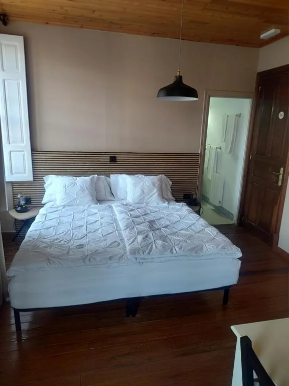 Camera matrimoniale con bagno privato - 1 o 2 letti — Pension Casa Simon