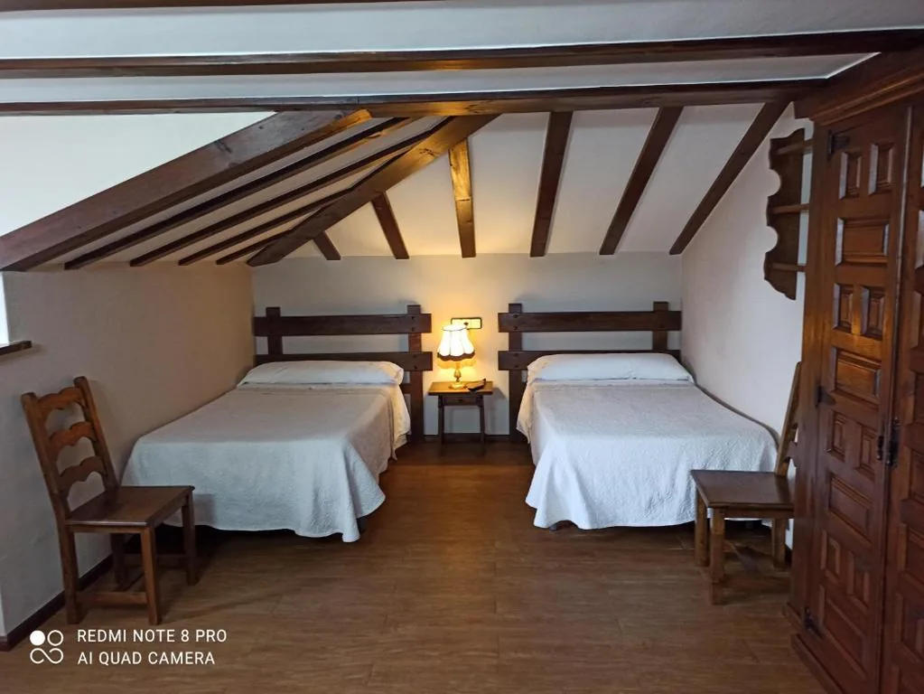 Habitación Doble - 2 camas — Pension Castio