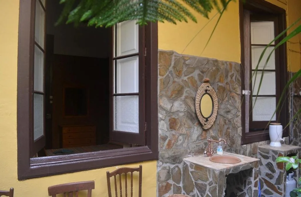 Chambre individuelle avec salle de bains commune — PENSION CEJAS Casa Colonial Cejas